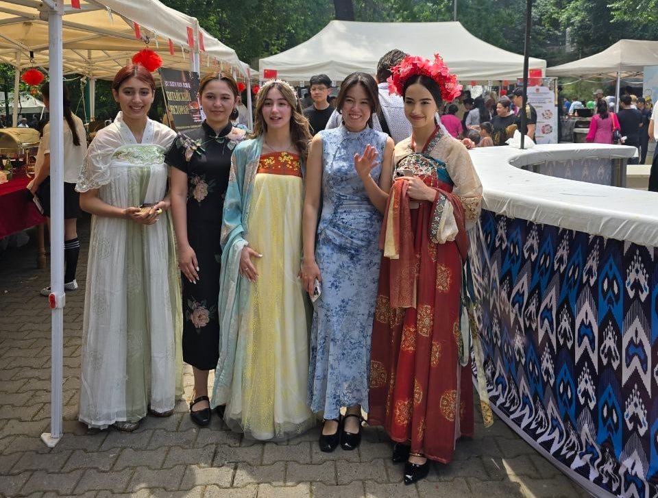 В атмосфере дружбы