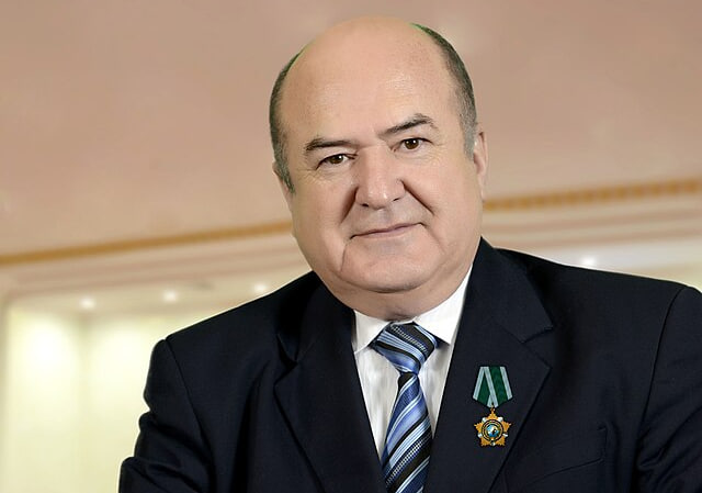 Три десятилетия уверенного движения вперед