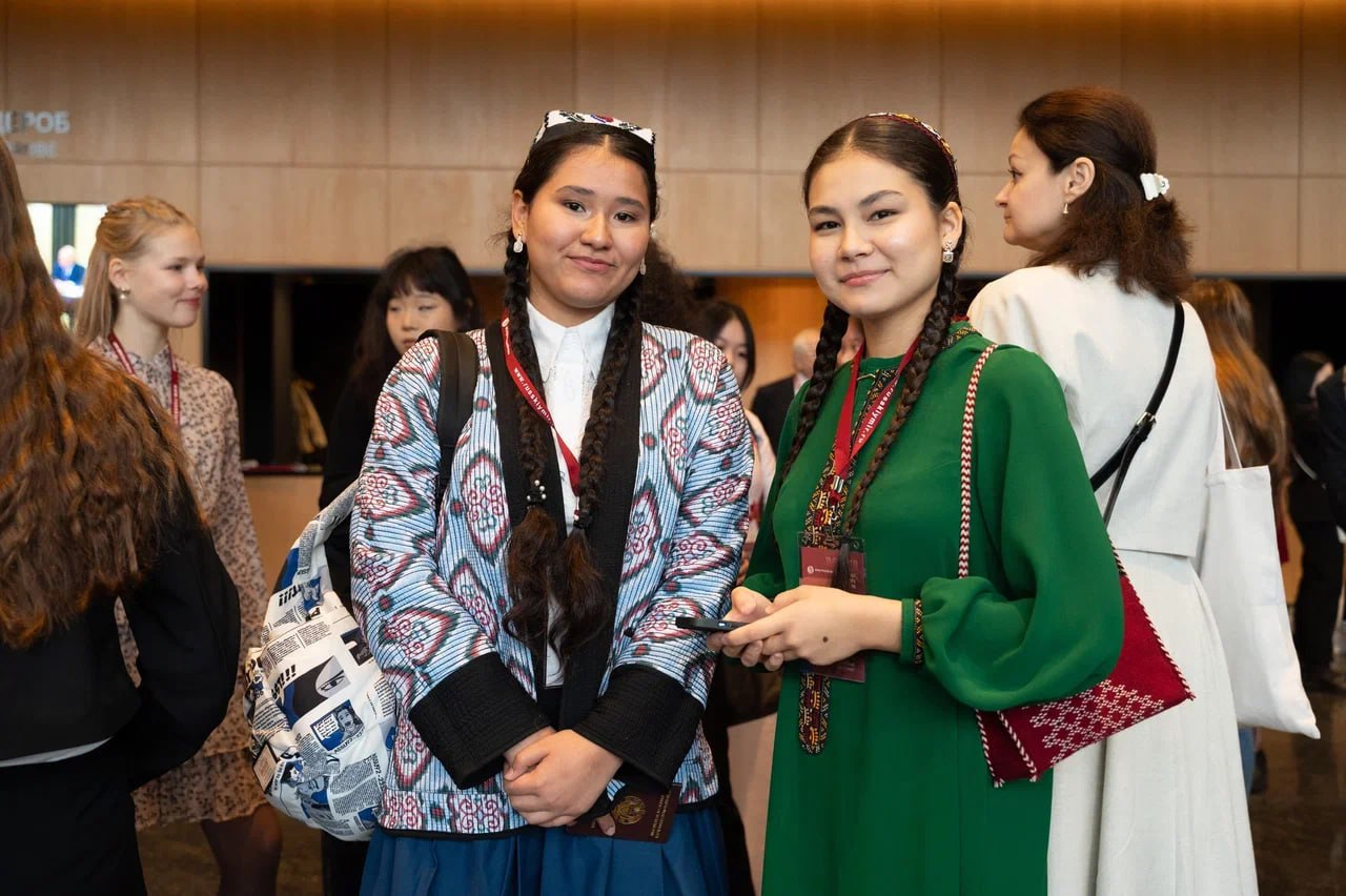 Русский язык сближает народы